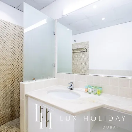 Lux The Meadows 5 Bed Villa Dubai Exterior photo