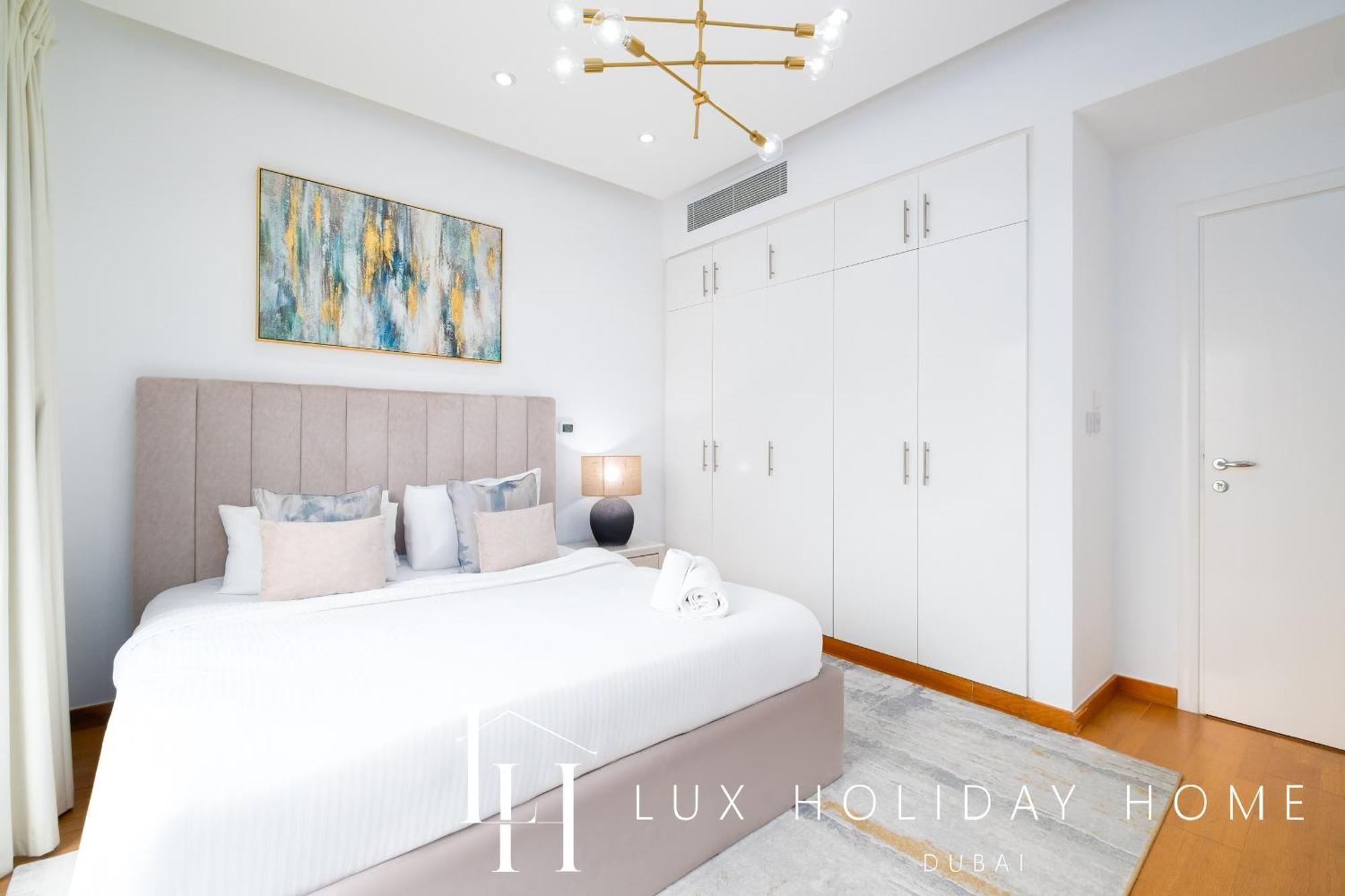Lux The Meadows 5 Bed * Дубай
