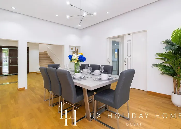 Lux The Meadows 5 Bed Villa